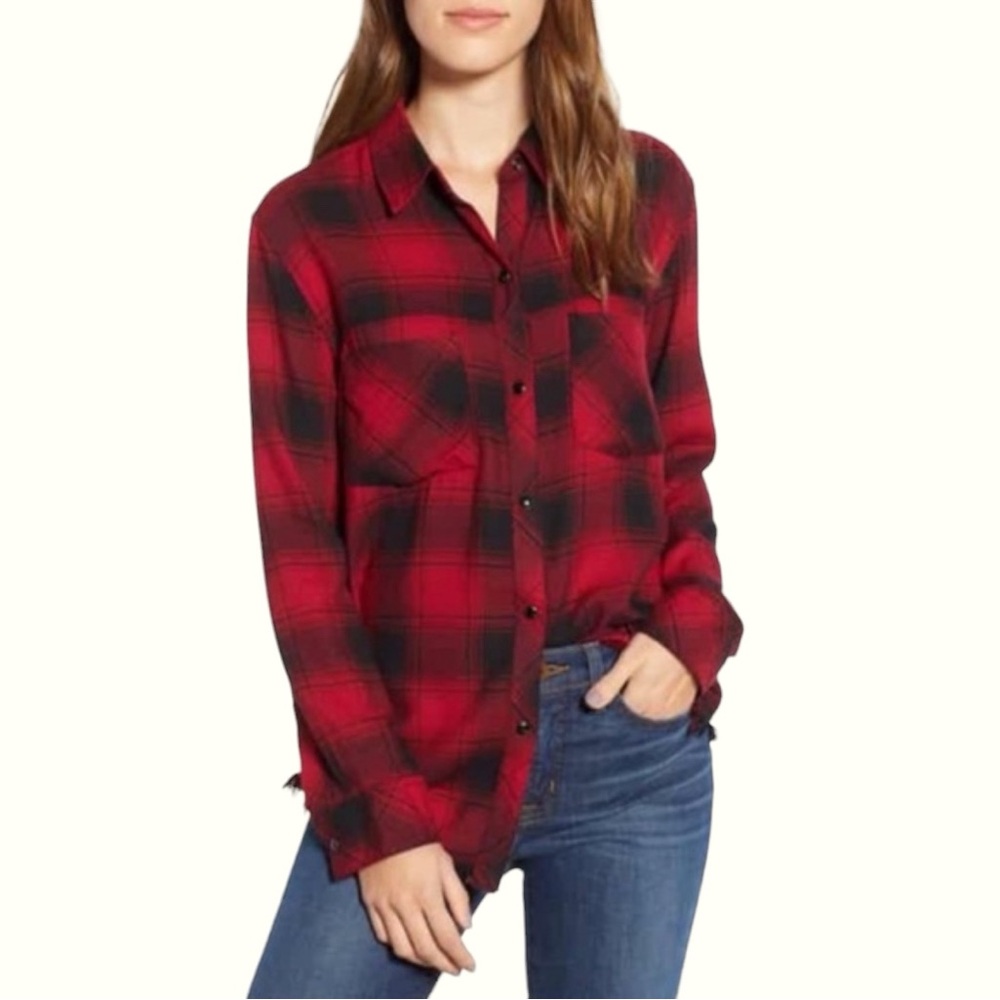 Anthropologie Cloth & Stone Plaid Buffalo Check Frayed Hem
Button Down Shirt 💕